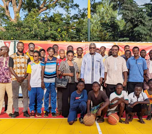 Plateau  basketball de l’UJKZ : le Président KOBIANE visite le  joyau